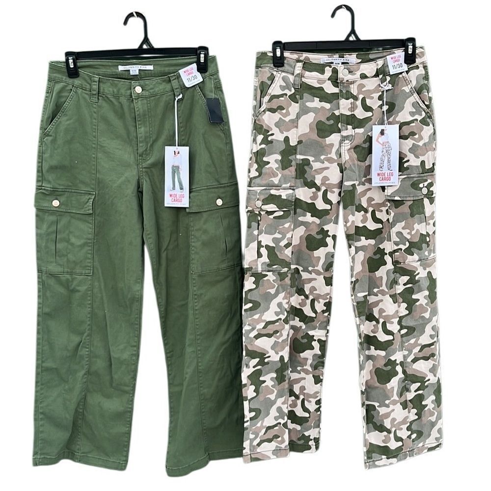 Women’s Celebrity Pink Mid Rise Wide Leg Cargo Pants 2-Pack Size 11/30